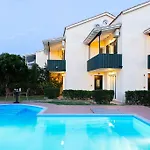 度假居 Villaaltinaapartments *